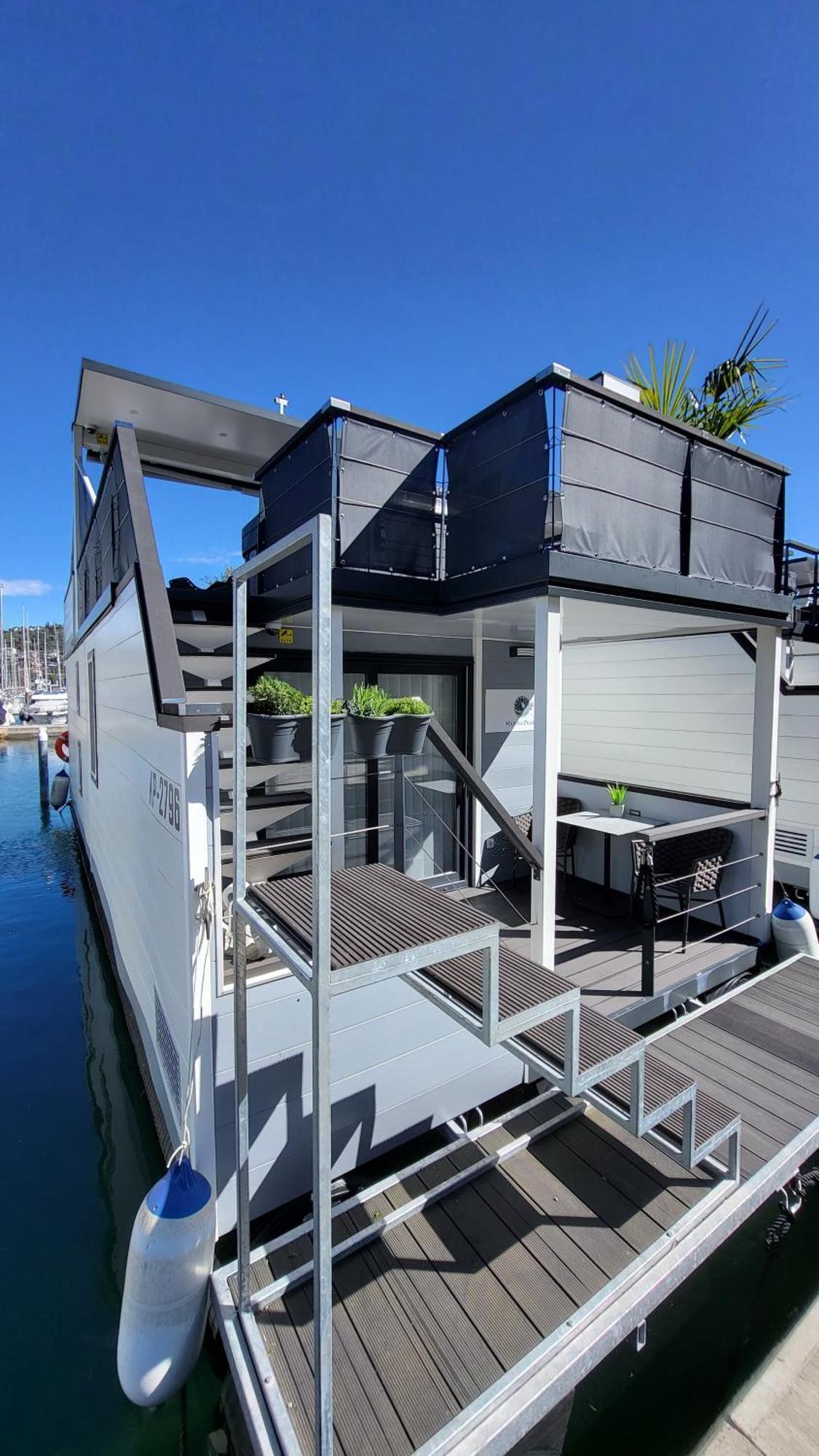 포르토로즈 Floating House - Marina Pearl 아파트 외부 사진