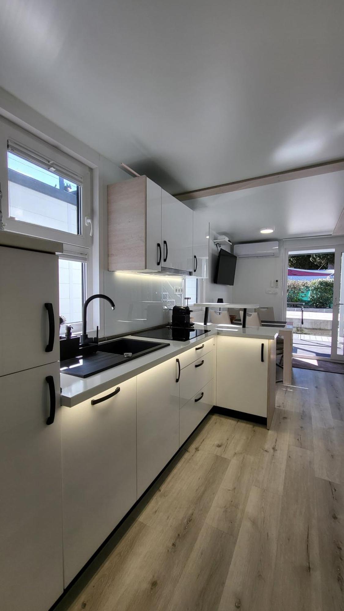 포르토로즈 Floating House - Marina Pearl 아파트 외부 사진